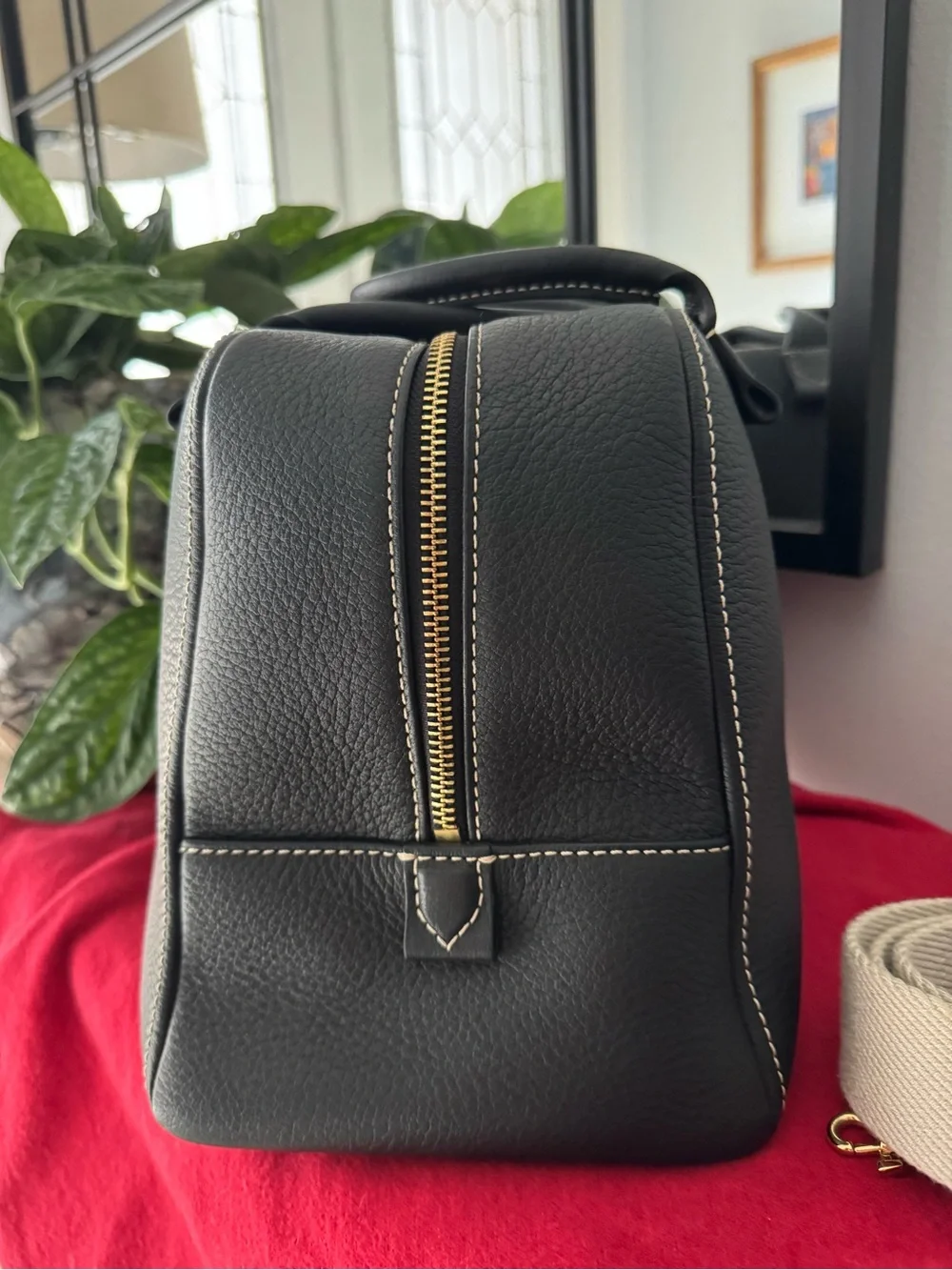 CAROLINA HERRERA / Blasón s medium handbag (authentic)